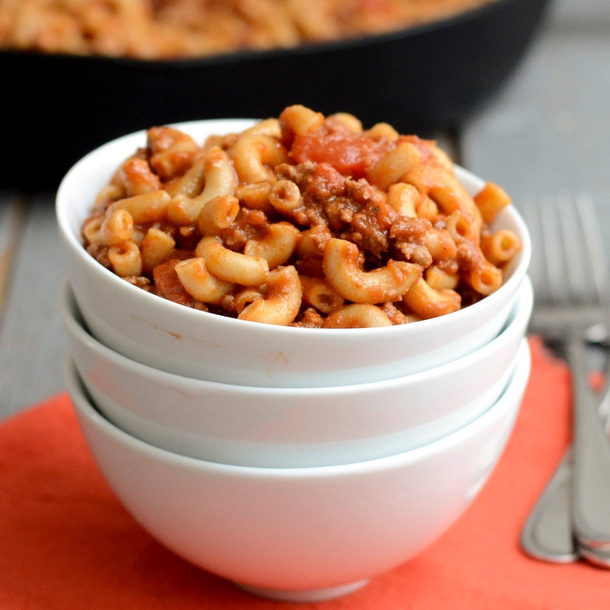 Easy chili mac in a bowl